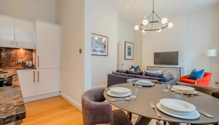 2 Bedroom Flat To Rent In Marylebone, London, W1U