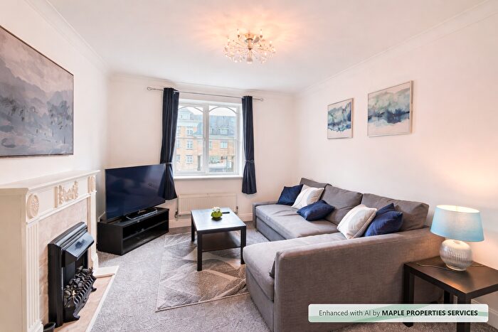 2 Bedroom Flat To Rent In Woking, GU21