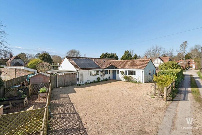 4 Bedroom Bungalow For Sale In Pocock Lane, North Stoke, OX10