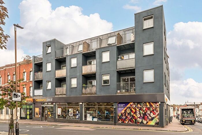 2 Bedroom Flat To Rent In Floyd Road, Charlton, SE7