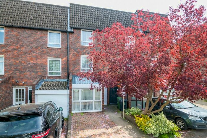 4 Bedroom Terraced House To Rent In Clarendon Rise, Lewisham, London, SE13