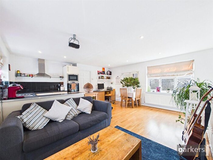 1 Bedroom Maisonette For Sale In Culvercroft, Binfield, Bracknell, Berkshire, RG42