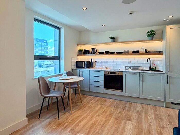 1 Bedroom Apartment To Rent In Craddock Street, Swansea, SA1