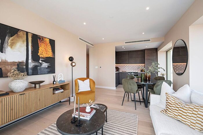 1 Bedroom Flat For Sale In Riverscape, Royal Docks, E16