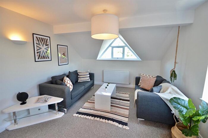 2 Bedroom Flat To Rent In Radcliffe Road, West Bridgford, NG2