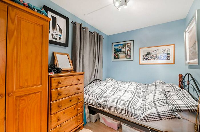 1 Bedroom Flat To Rent In Craven Street, The Strand, London, WC2N