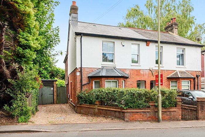 3 Bedroom Semi-detached House For Sale In Westfield Road, Woking, GU22