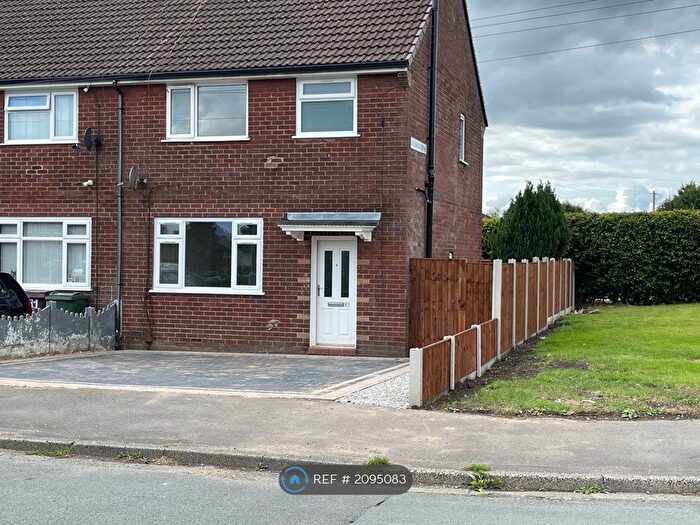 3 Bedroom Semi-Detached House To Rent In Windermere Road, Farnworth, Bolton, BL4