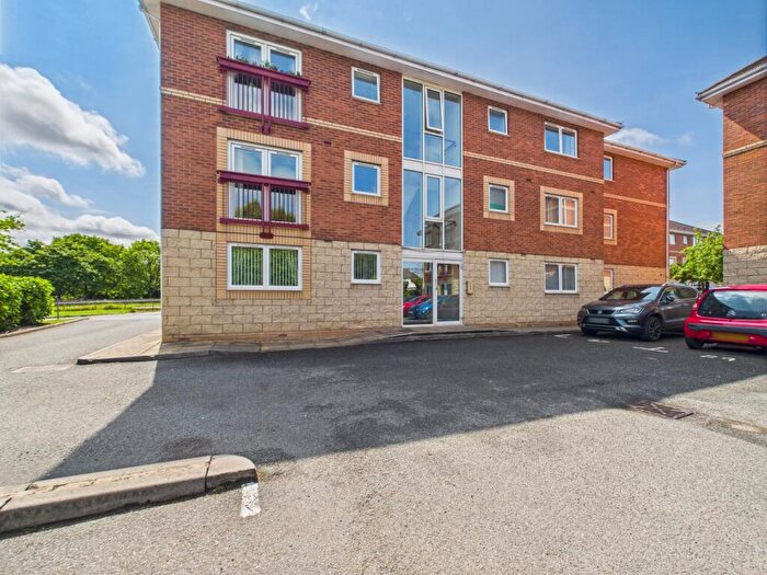 2 Bedroom Flat To Rent In Callowbrook Lane, Birmingham, B45