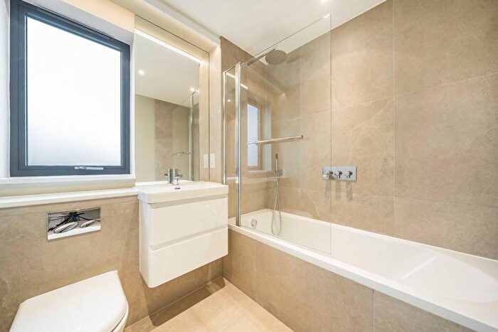3 Bedroom Terraced House For Sale In Southfields Road, Wandsworth, SW18