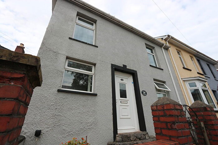 2 Bedroom Semi-Detached House To Rent In Victoria Avenue, Newport, NP19