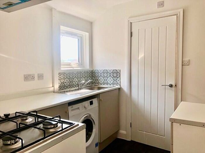 1 Bedroom Flat To Rent In Stratford Lane, Rainham, ME8