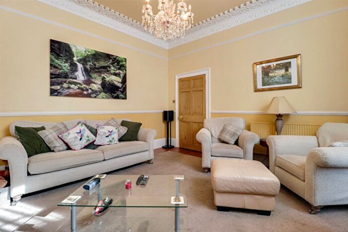 5 Bedroom Terraced House For Sale In Buttgarden Street, Bideford, Devon, EX39