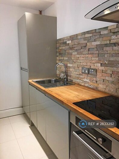 2 Bedroom Flat To Rent In London Road, Leicester, LE2