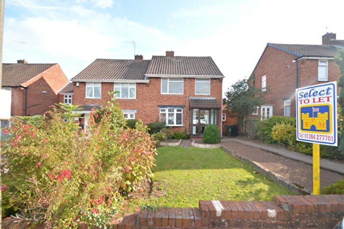 3 Bedroom Semi Detached House To Rent In Brambleside, Wordsley, DY8