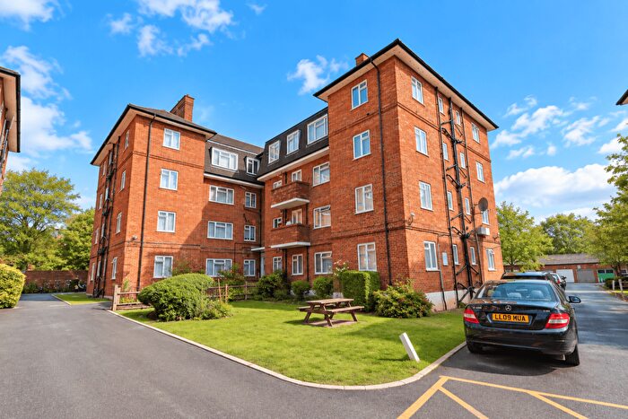 1 Bedroom Flat For Sale In North End Road, Wembley, Middlesex, HA9