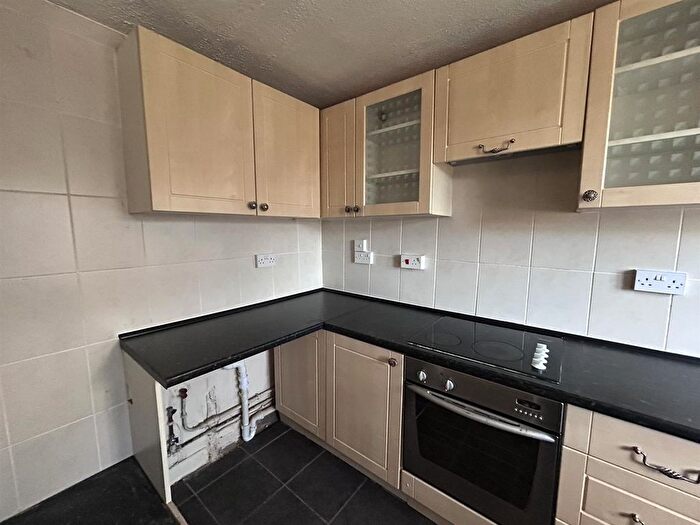 1 Bedroom Flat To Rent In Bredhurst Road, Rainham, Gillingham, ME8