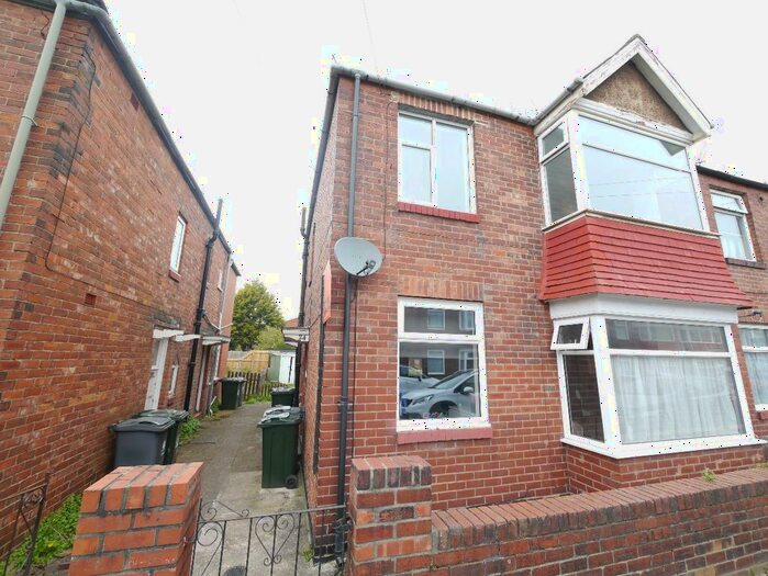 2 Bedroom Flat To Rent In David Street, Wallsend, NE28