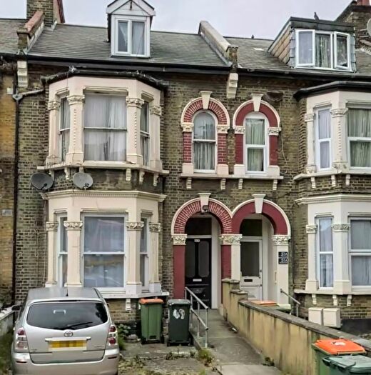 6 Bedroom Terraced House To Rent In Romford Road, London, E15