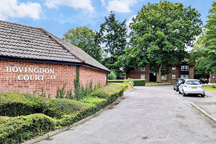 2 Bedroom Apartment For Sale In Bovingdon Court, Bovingdon Hemel Hempstead, HP3