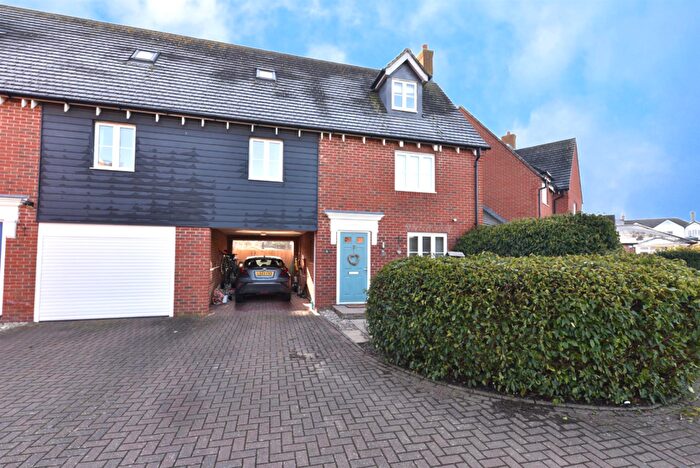 3 Bedroom Semi-Detached House For Sale In Prince William Close, Stotfold, Hitchin, SG5