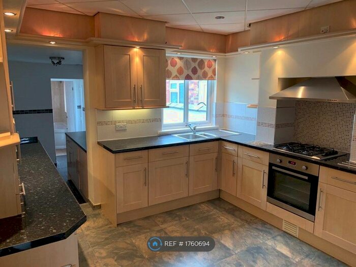 2 Bedroom Terraced House To Rent In Leopold Street, Stoke-On-Trent, ST4