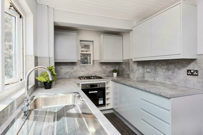 4 Bedroom Terraced House To Rent In Lorne Road, Bath, BA2