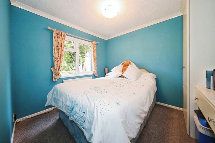 2 Bedroom Mobile/park Home For Sale In Hampton Loade Park Homes, Hampton Loade, Bridgnorth, WV15