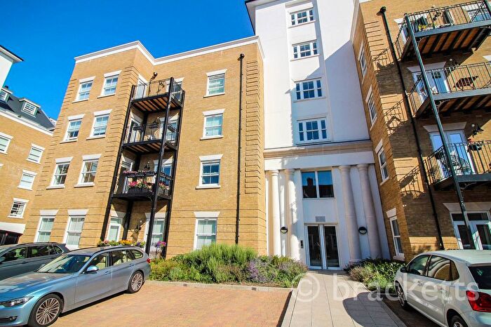 1 Bedroom Flat To Rent In Sovereign Place, Emerald House, TN4