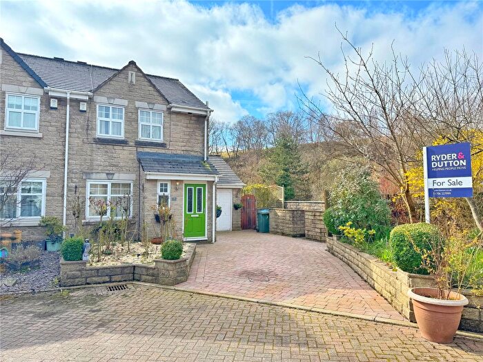 3 Bedroom Terraced House For Sale In Musbury Mews, Haslingden, Rossendale, BB4