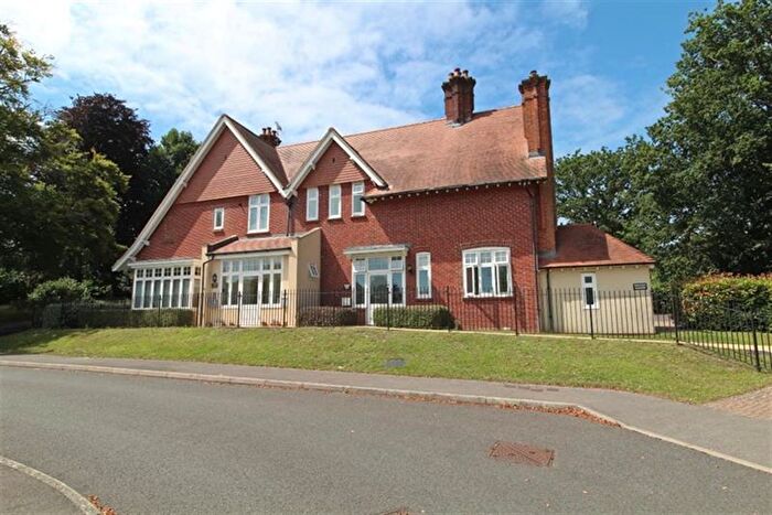 1 Bedroom Flat To Rent In Flower Lodge, St. Pauls On The Green, Haywards Heath, RH16