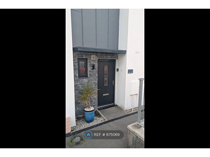3 Bedroom End Of Terrace House To Rent In Silver Birch Gardens, St. Columb, TR9