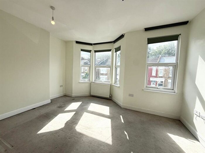 4 Bedroom House To Rent In Arnold Road, London, N15