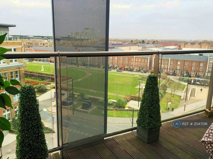 1 Bedroom Flat To Rent In East Carriage House, Woolwich, SE18