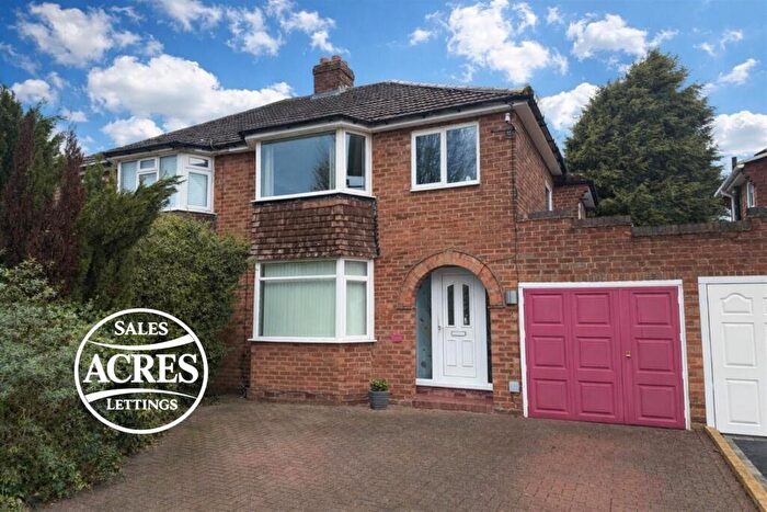 3 Bedroom Semi Detached House For Sale In Frankburn Road, Streetly, Sutton Coldfield, B74
