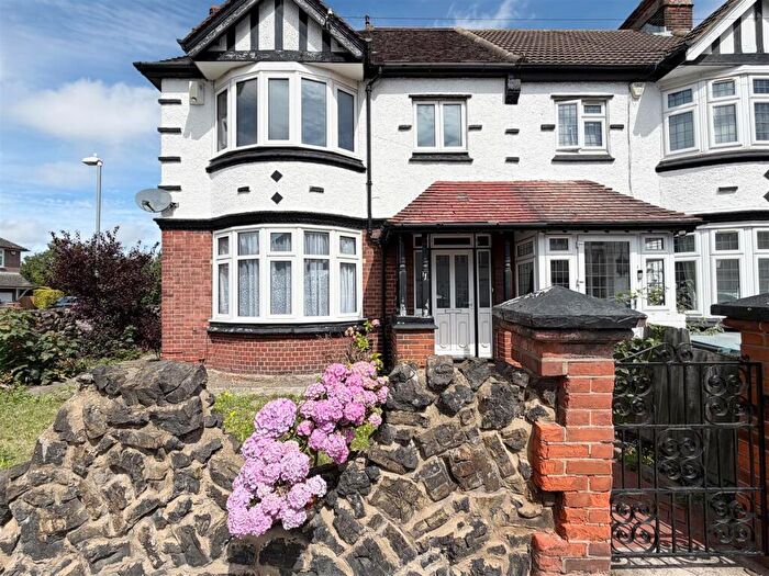 4 Bedroom End Of Terrace House To Rent In Grange Road, DA11