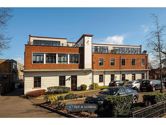 2 Bedroom Flat To Rent In Tempus Court, London, E18