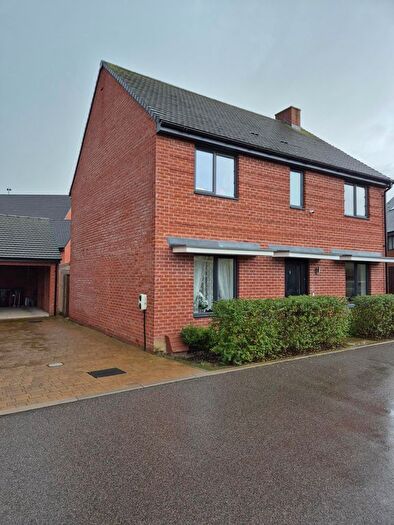 4 Bedroom Detached House For Sale In Paddock Close, Kingsnorth, TN25