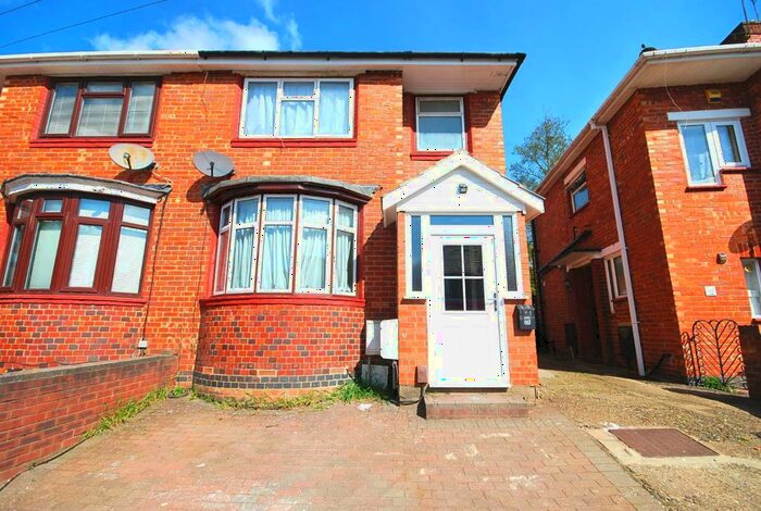 5 Bedroom Semi-Detached House To Rent In Carlyon Road, Wembley, Middlesex, HA0