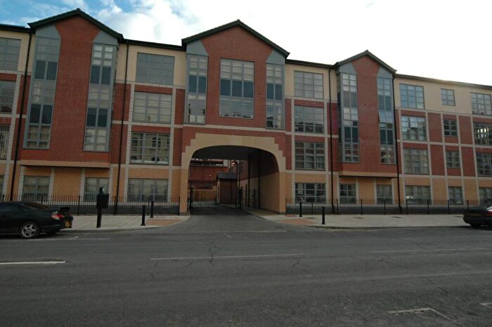 2 Bedroom Apartment To Rent In , Spectrum, Hull City Centre, HU2