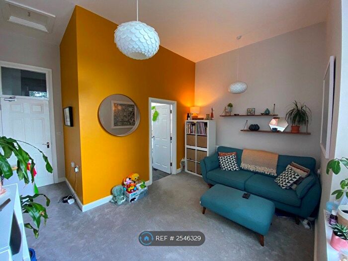 2 Bedroom Flat To Rent In Wilson Street, Bristol, BS2