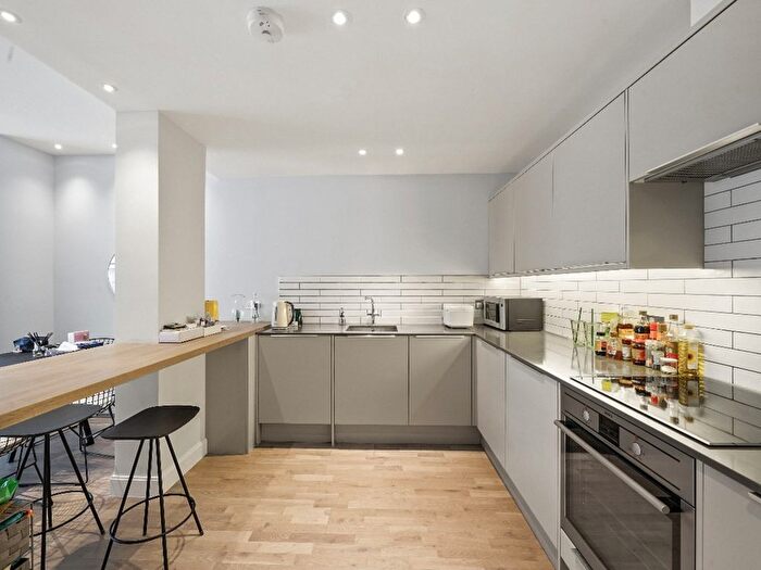 2 Bedroom Flat To Rent In Russell Square, London, WC1B