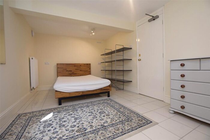 1 Bedroom House To Rent In Albert Place, Cheltenham, Gloucestershire, GL52