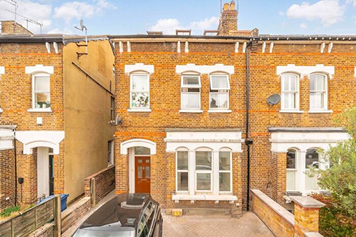2 Bedroom Flat To Rent In Eccleston Road, West Ealing, W13