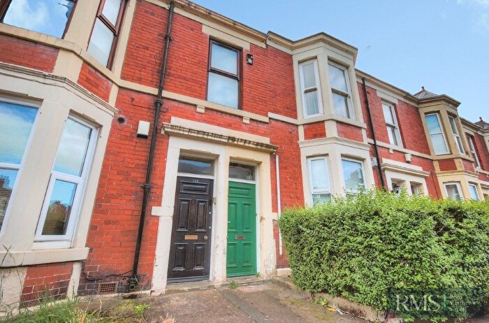 3 Bedroom Flat For Sale In Bayswater Road, Jesmond, Newcastle Upon Tyne, NE2