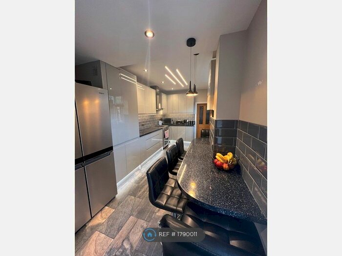 3 Bedroom Terraced House To Rent In Midland Road, Peterborough, PE3