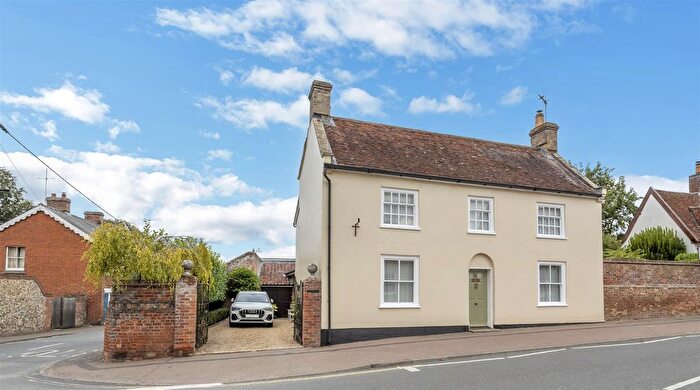 4 Bedroom Detached House For Sale In High Street, Ixworth, IP31
