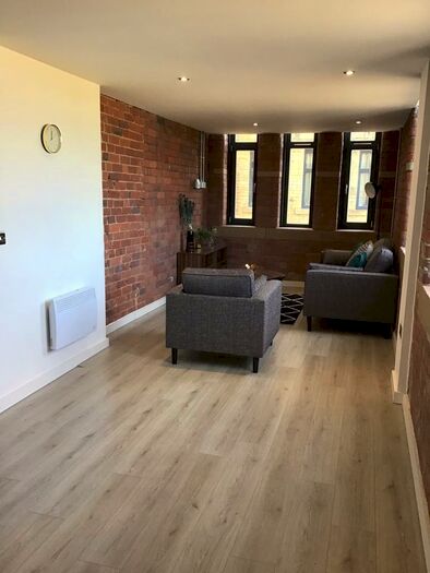2 Bedroom Apartment To Rent In Cape Street, Bradford, West Yorkshire, BD1