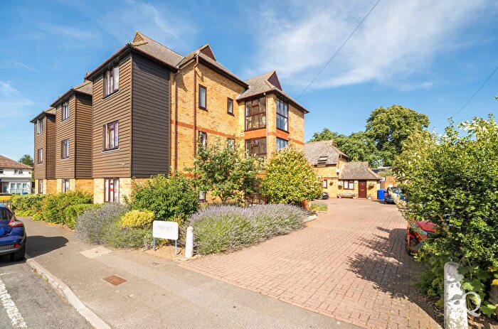 1 Bedroom Flat For Sale In Canterbury Road, Sittingbourne, Kent, ME10