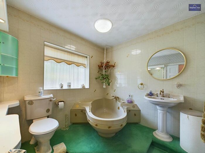 2 Bedroom Detached Bungalow For Sale In Grange Gardens, Poulton-Le-Fylde, FY6
